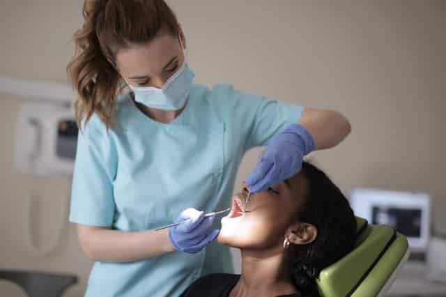 Lenexa Dental Cleaner